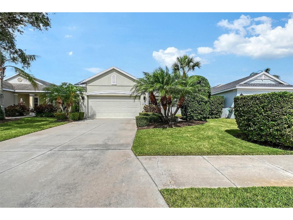 5238 Aqua Breeze Drive Bradenton FL 34208 A4650768 image1