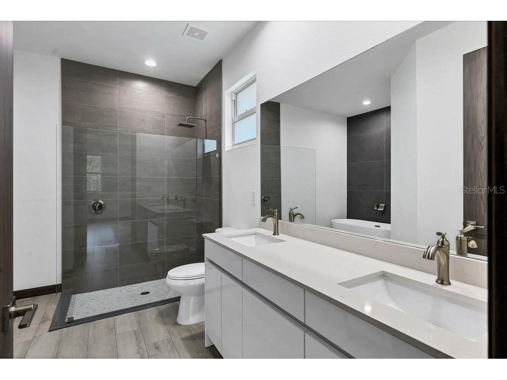 5238 Fries Avenue North Port FL 34288 A4689803 image11