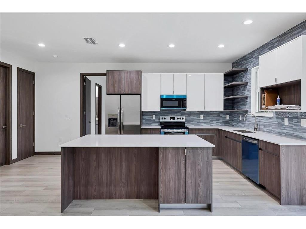 5238 Fries Avenue North Port FL 34288 A4689803 image4