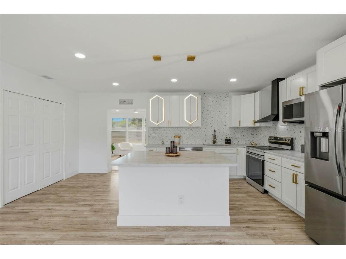 524 50th Avenue S Saint Petersburg FL 33705 TB8455781 image15