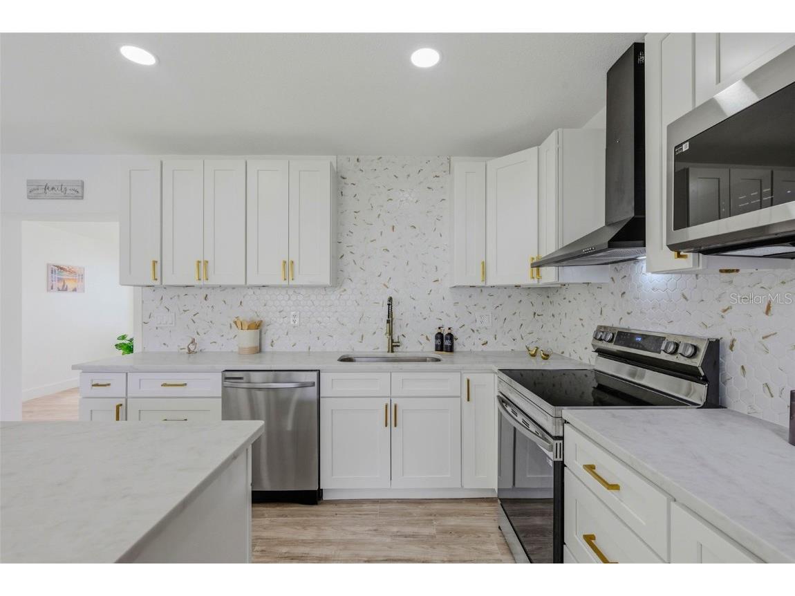 524 50th Avenue S Saint Petersburg FL 33705 TB8455781 image19