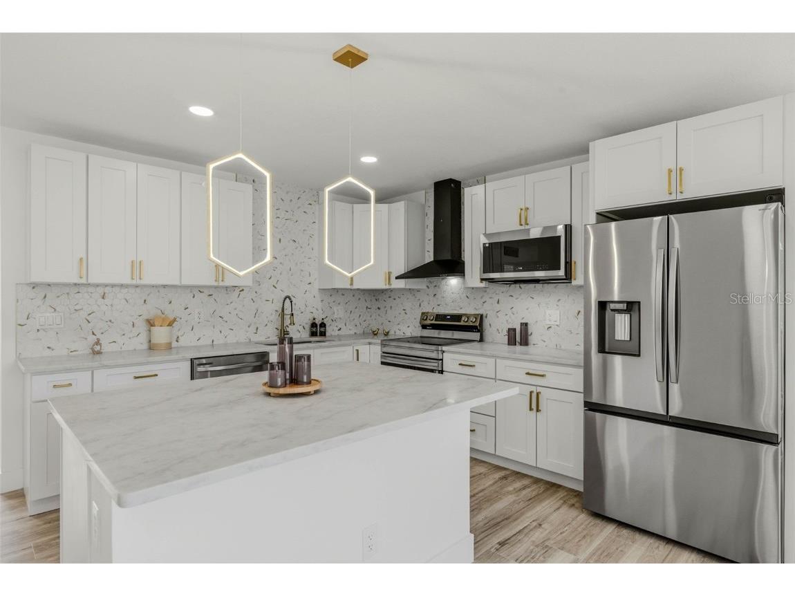 524 50th Avenue S Saint Petersburg FL 33705 TB8455781 image20