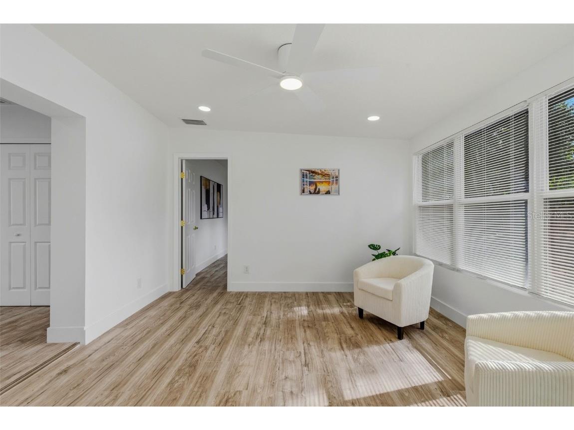 524 50th Avenue S Saint Petersburg FL 33705 TB8455781 image28