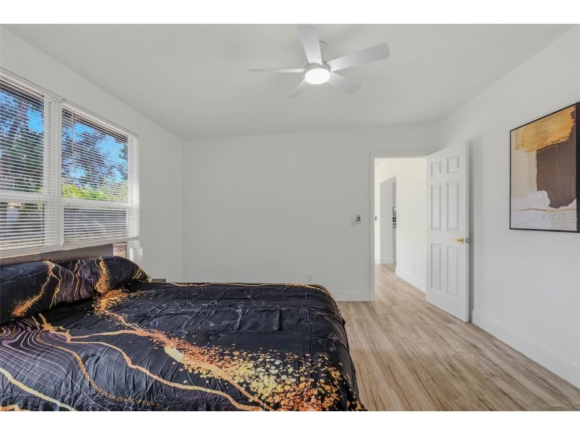 524 50th Avenue S Saint Petersburg FL 33705 TB8455781 image32