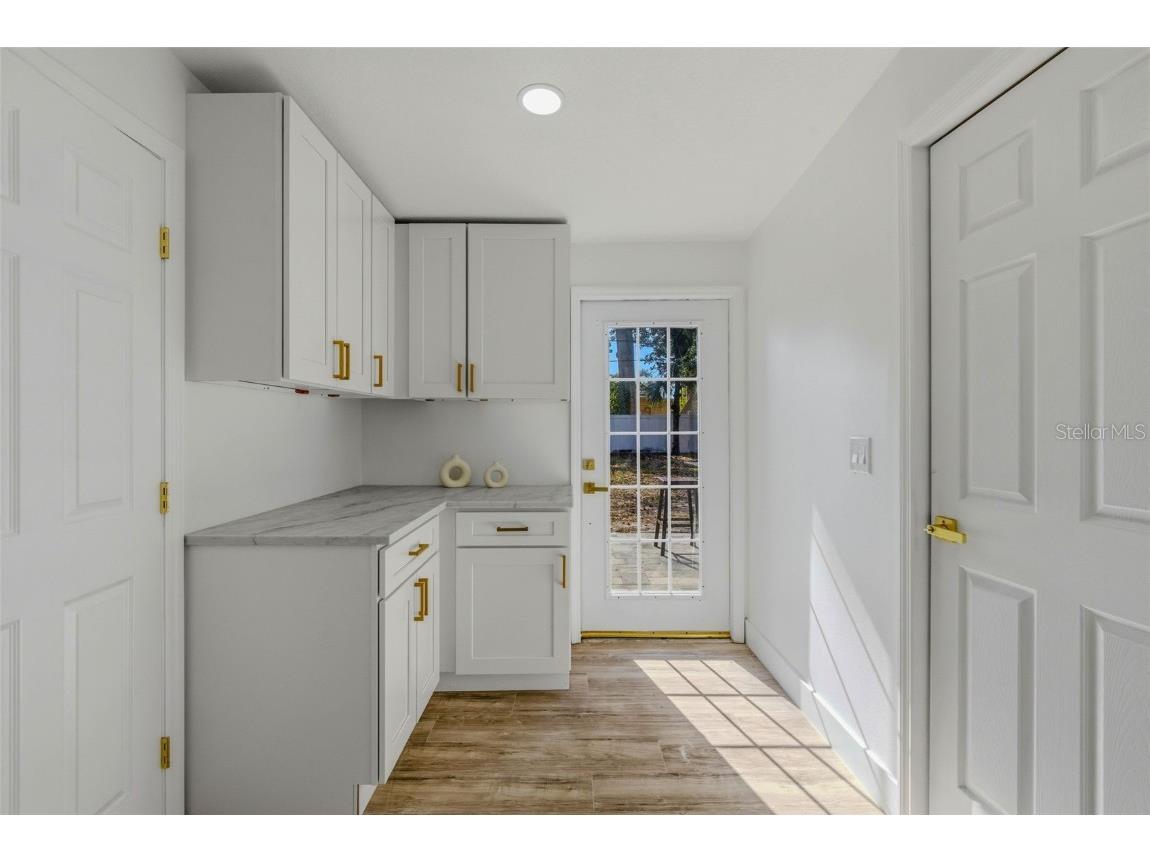 524 50th Avenue S Saint Petersburg FL 33705 TB8455781 image39