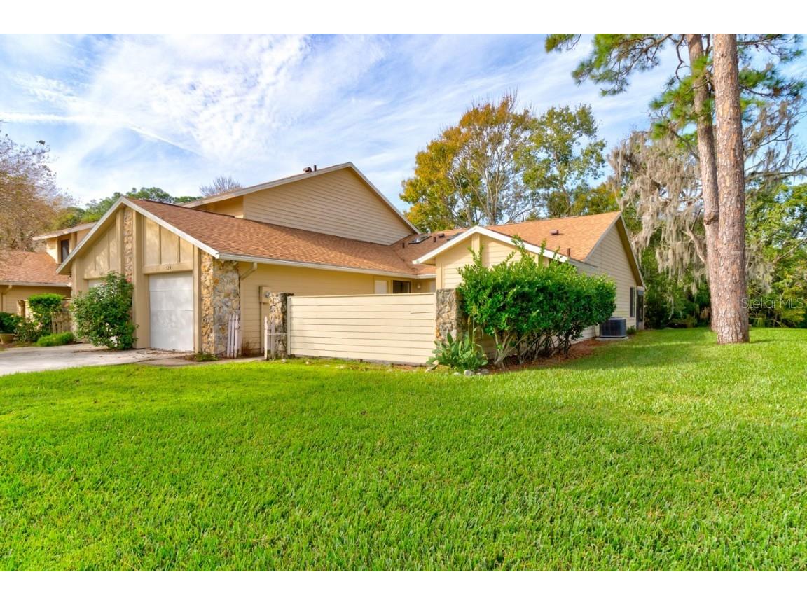 524 Brown Pelican Drive Daytona Beach FL 32119 V4934331 image1