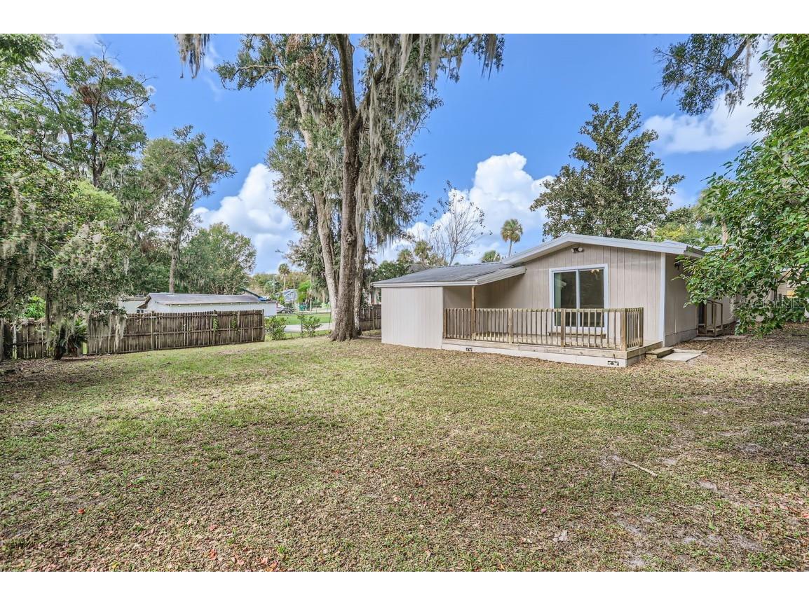 524 E Church Street Deland FL 32724 O6252354 image27