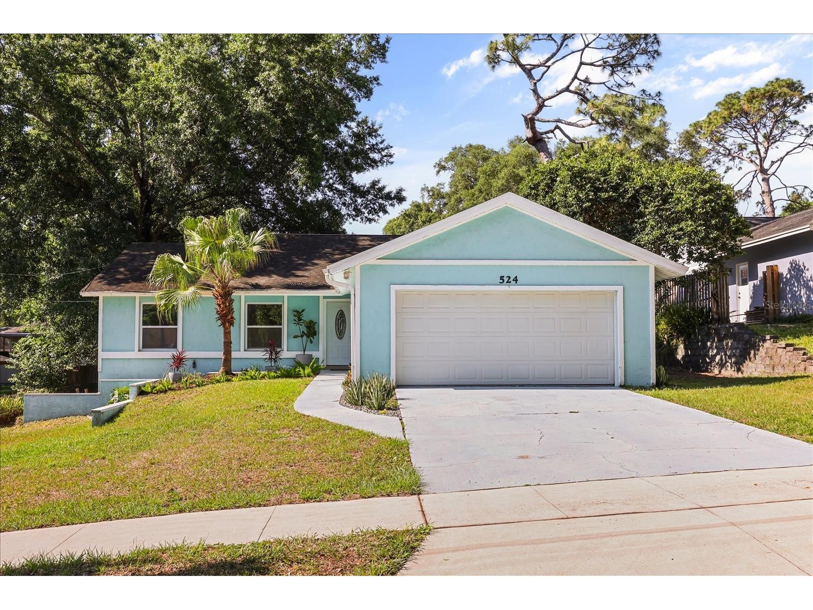 524 E Hillcrest Street Altamonte Springs FL 32701 O6405175 image1