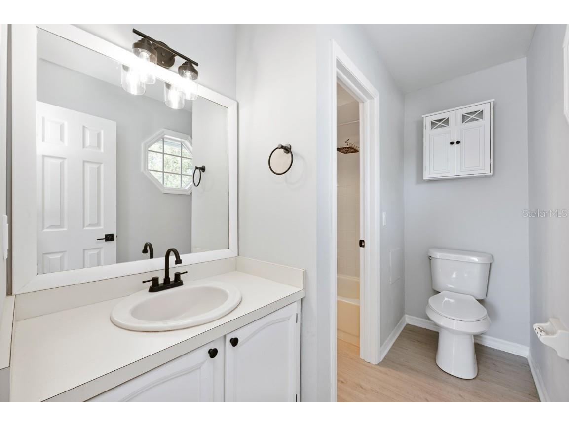 524 Glen Grove Lane Orlando FL 32839 O6337224 image16