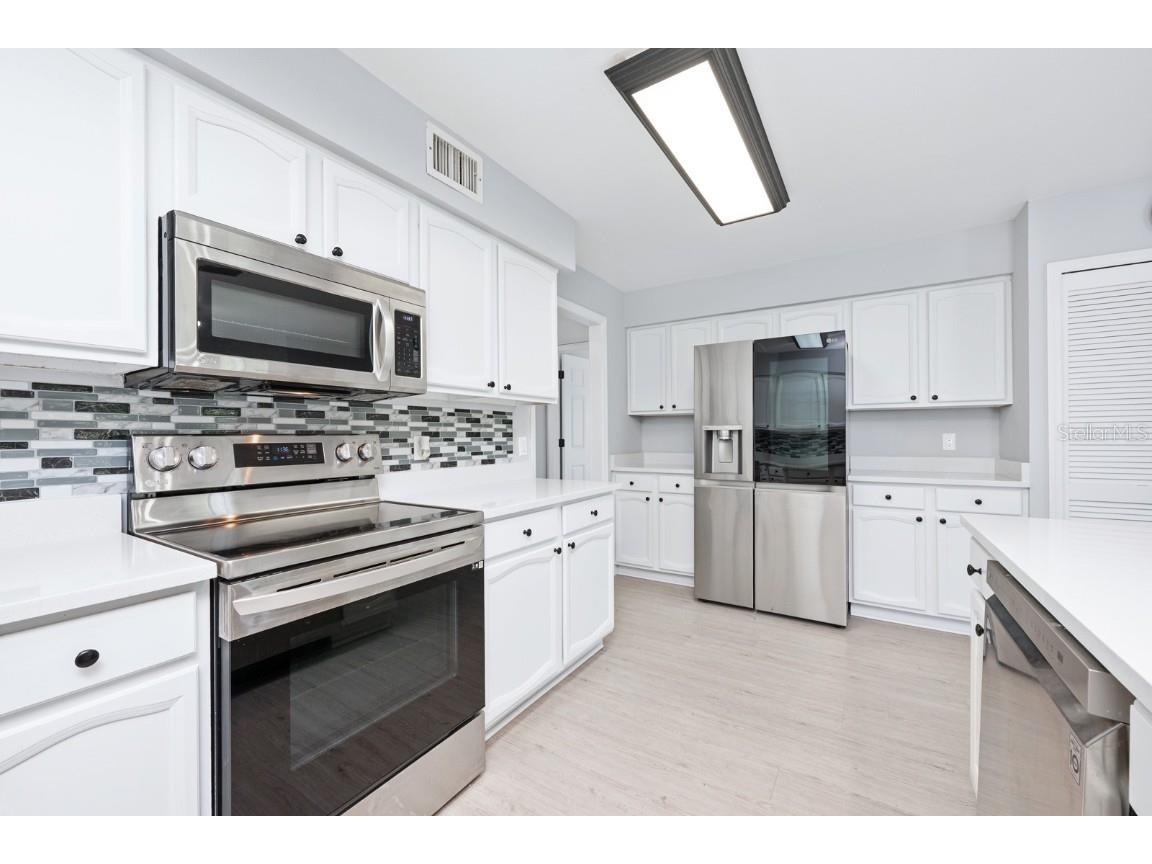 524 Glen Grove Lane Orlando FL 32839 O6337224 image8