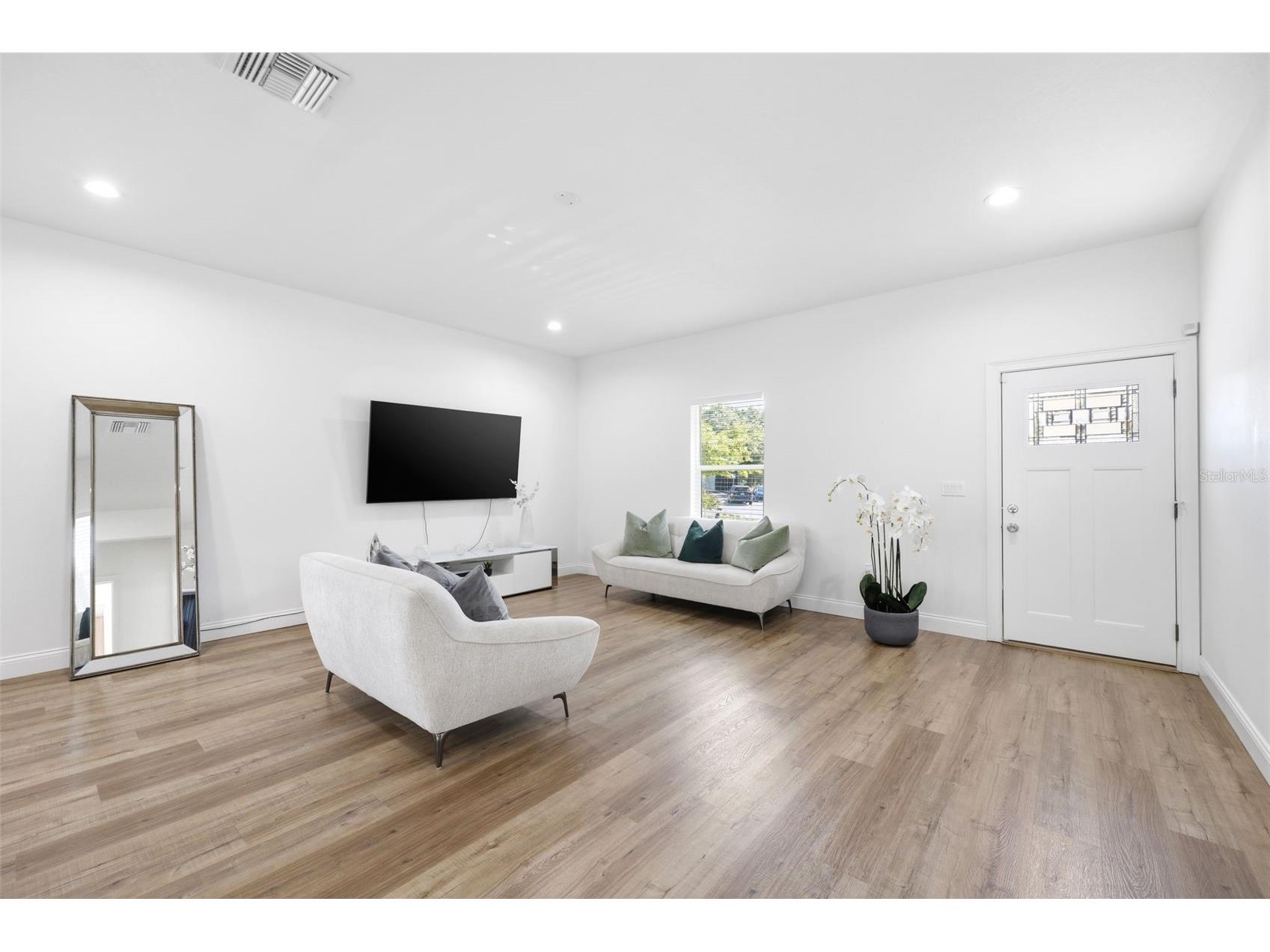 524 Grosse Ave Avenue Tarpon Springs FL 34689 W7885304 image3