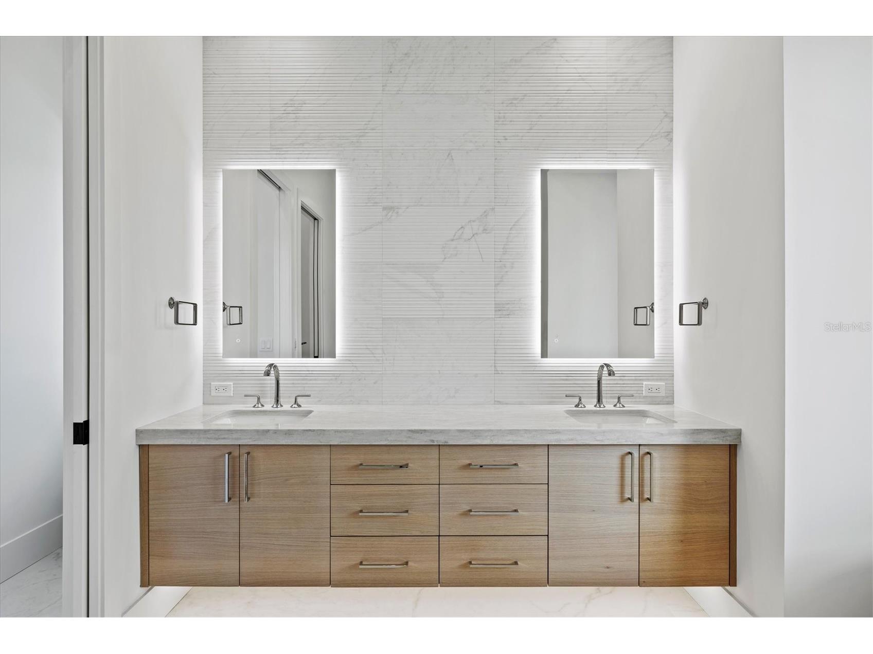 524 Halyard Ln Longboat Key FL 34228 A4663499 image35