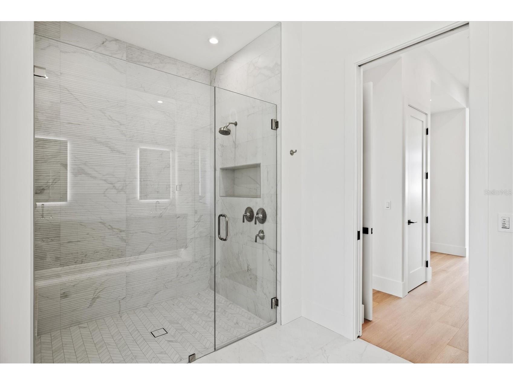 524 Halyard Ln Longboat Key FL 34228 A4663499 image38