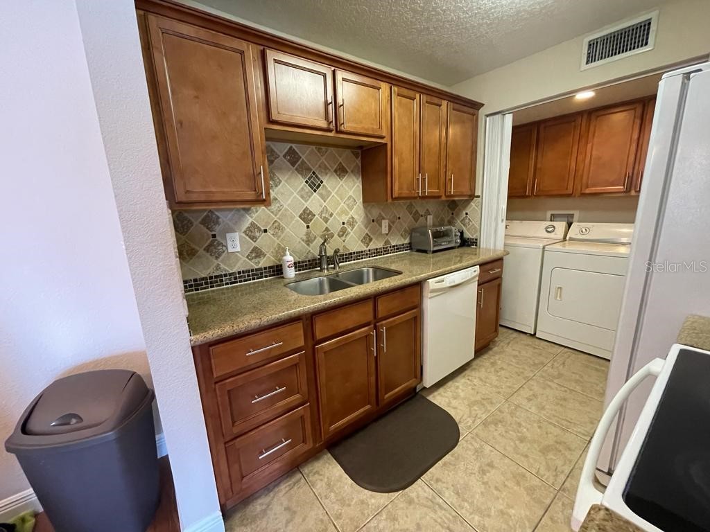 524 Orange Drive #11 Altamonte Springs FL 32701 O6365134 image11