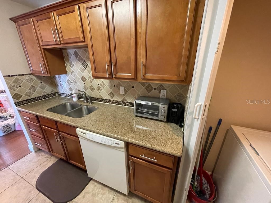 524 Orange Drive #11 Altamonte Springs FL 32701 O6365134 image8