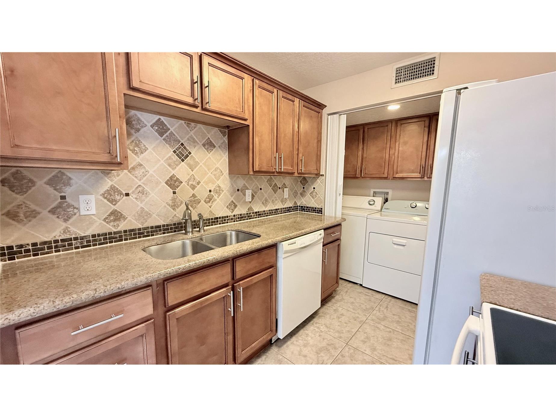 524 Orange Drive #11 Altamonte Springs FL 32701 - LAKE ORIENTA S5148510 image7