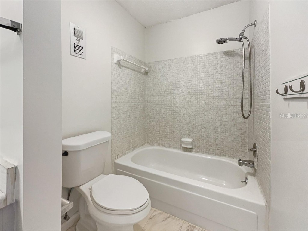 524 Orange Drive #22 Altamonte Springs FL 32701 - LAKE ORIENTA O6372280 image13