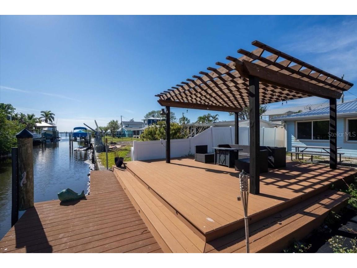 524 Palm Avenue Ellenton FL 34222 A4662245 image10