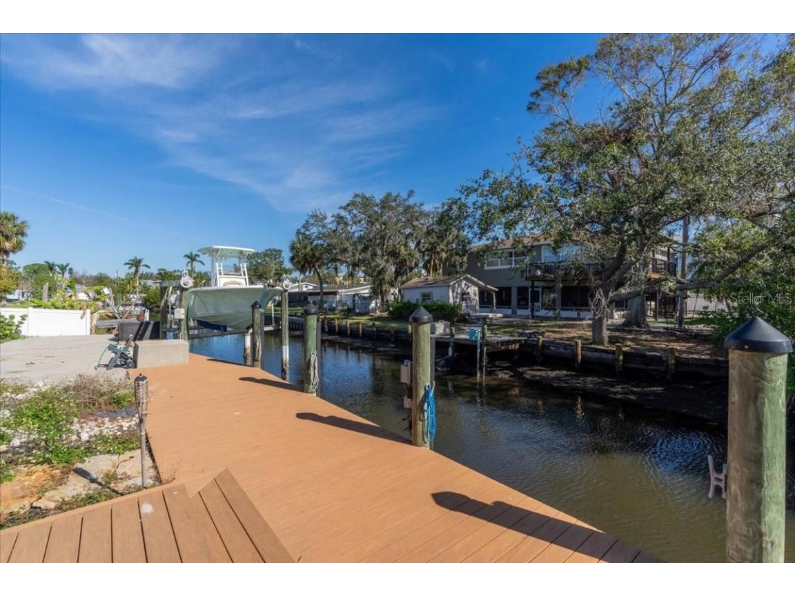 524 Palm Avenue Ellenton FL 34222 A4662245 image11