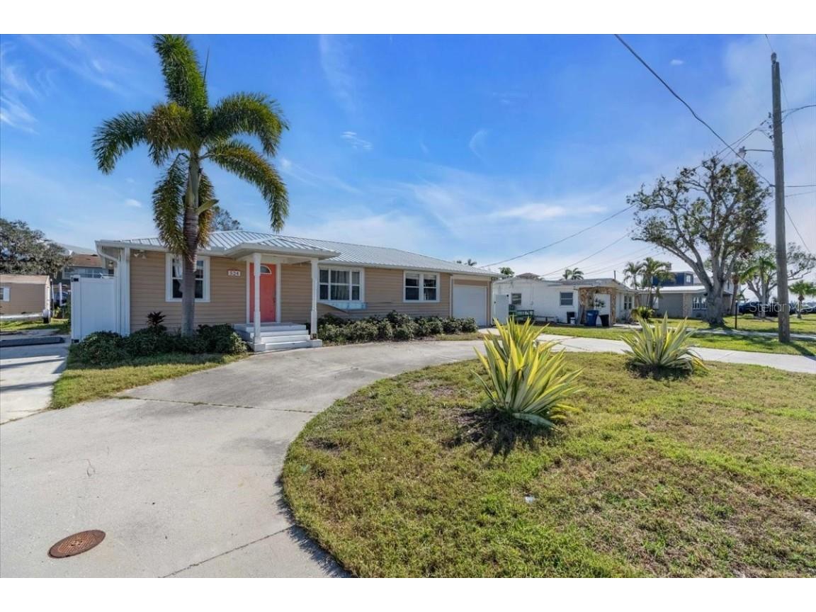 524 Palm Avenue Ellenton FL 34222 A4662245 image4