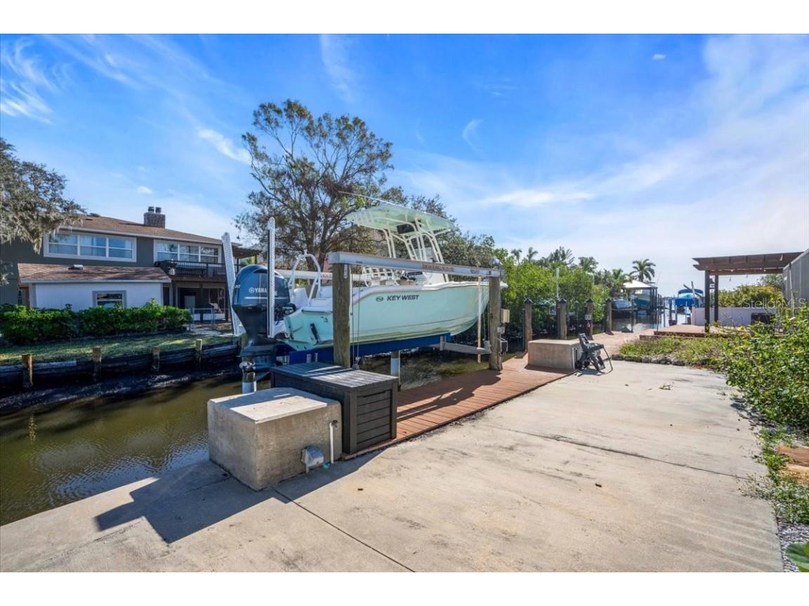 524 Palm Avenue Ellenton FL 34222 A4662245 image9