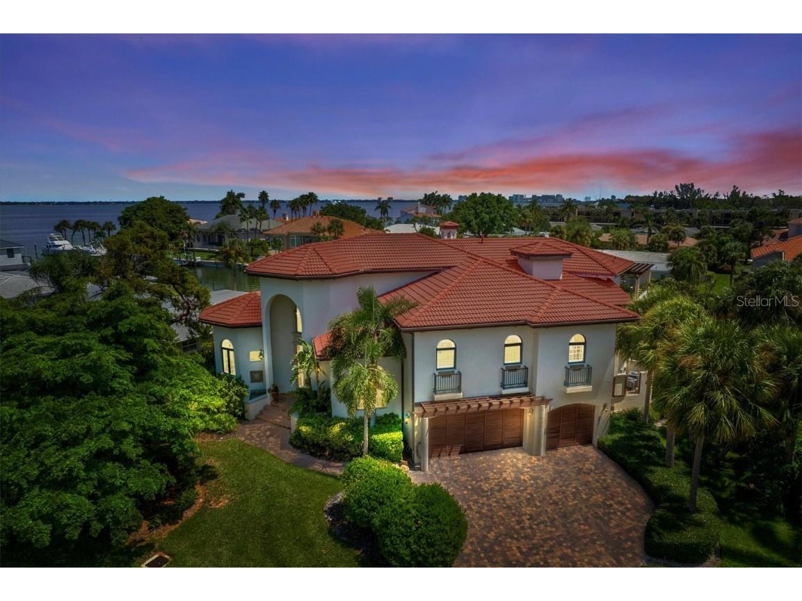 524 Schooner Lane Longboat Key FL 34228 A4648699 image1