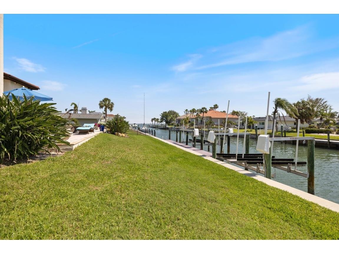524 Schooner Lane Longboat Key FL 34228 A4648699 image34