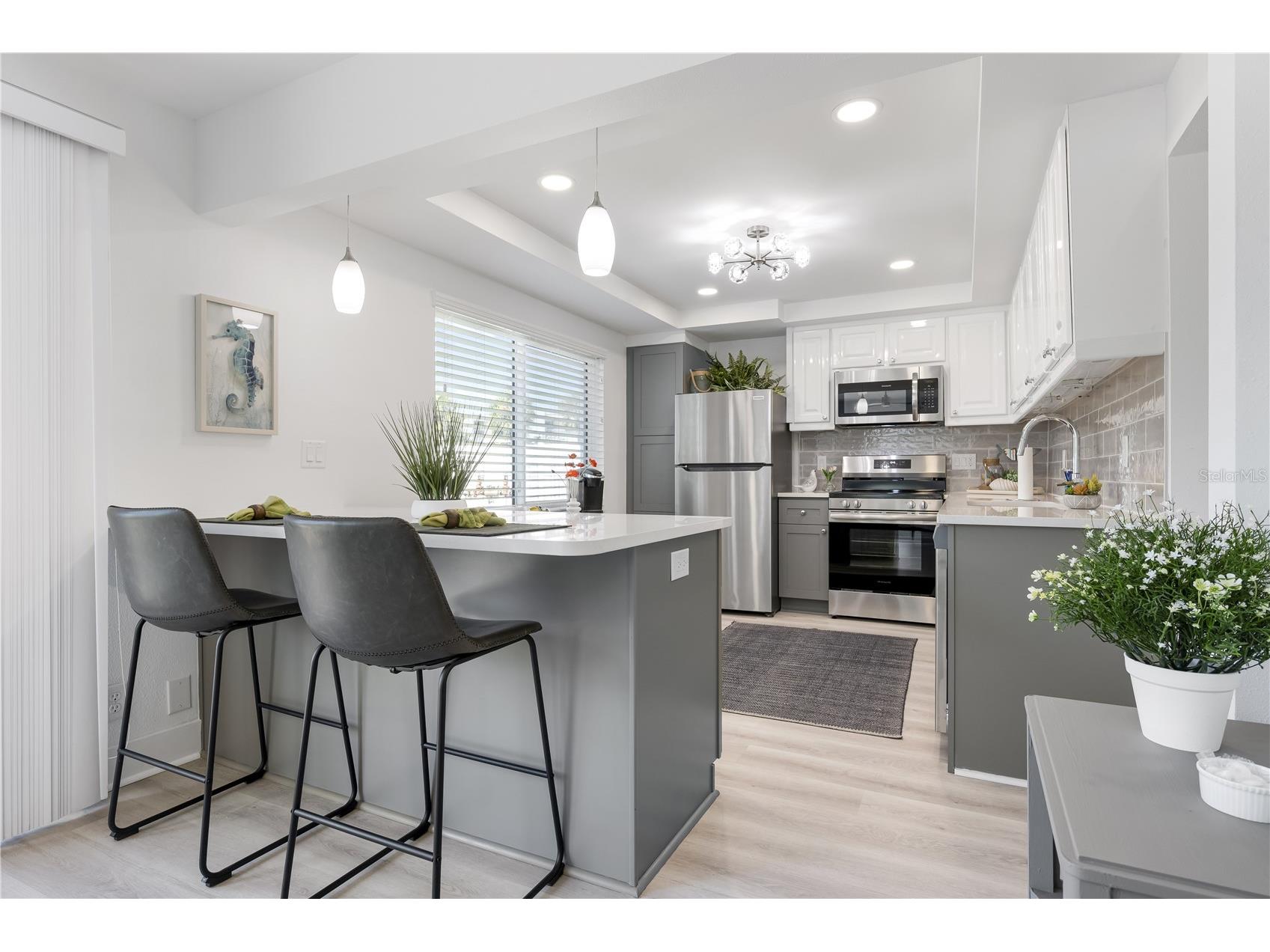 524 Spanish Drive S #125 Longboat Key FL 34228 - GULF OF AMERICA SARASOTA BAY A4698047 image12