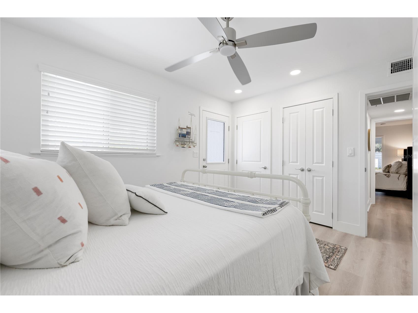 524 Spanish Drive S #125 Longboat Key FL 34228 - GULF OF AMERICA SARASOTA BAY A4698047 image26