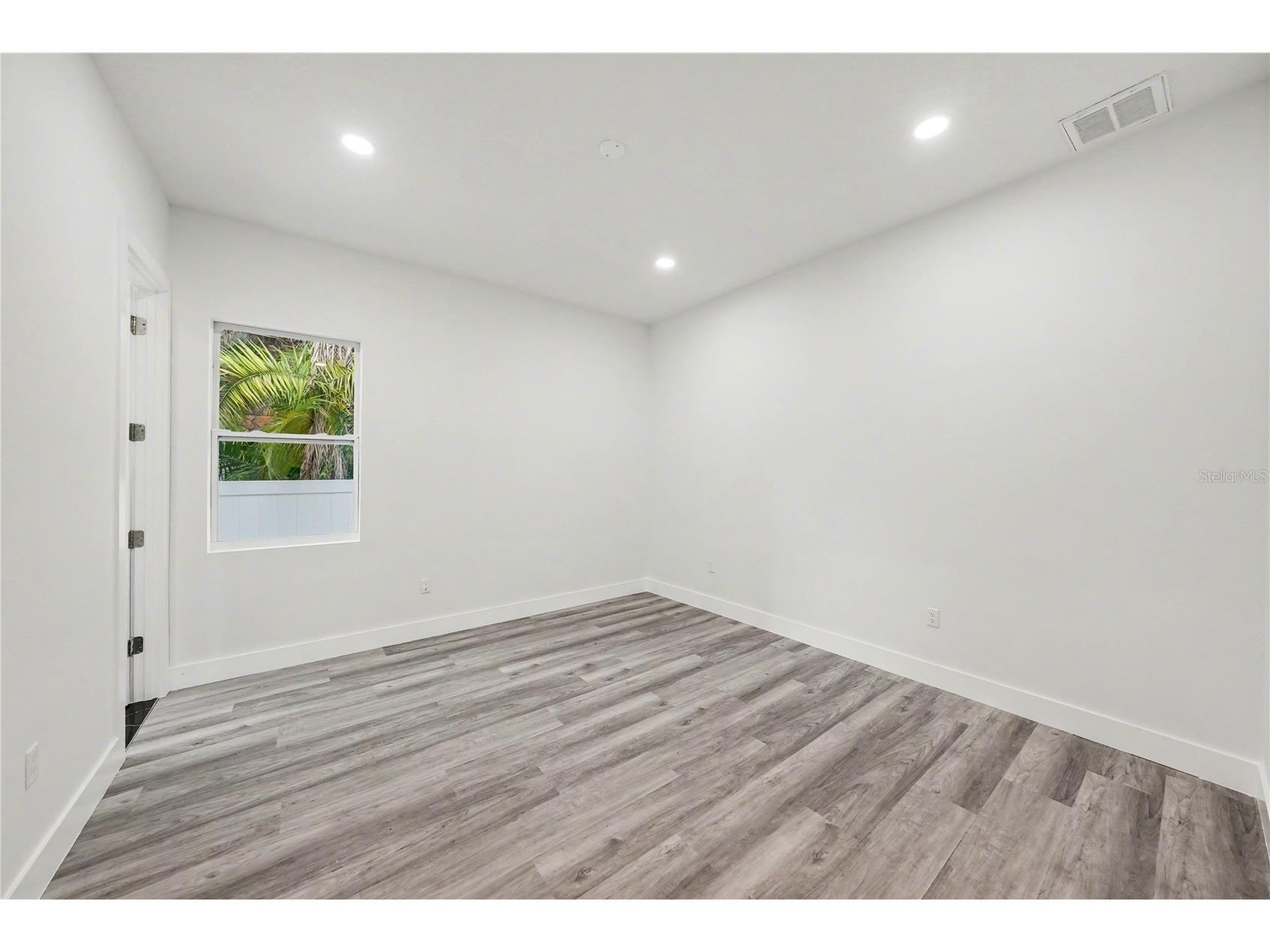 5240 66th Way N Saint Petersburg FL 33709 TB8480201 image30