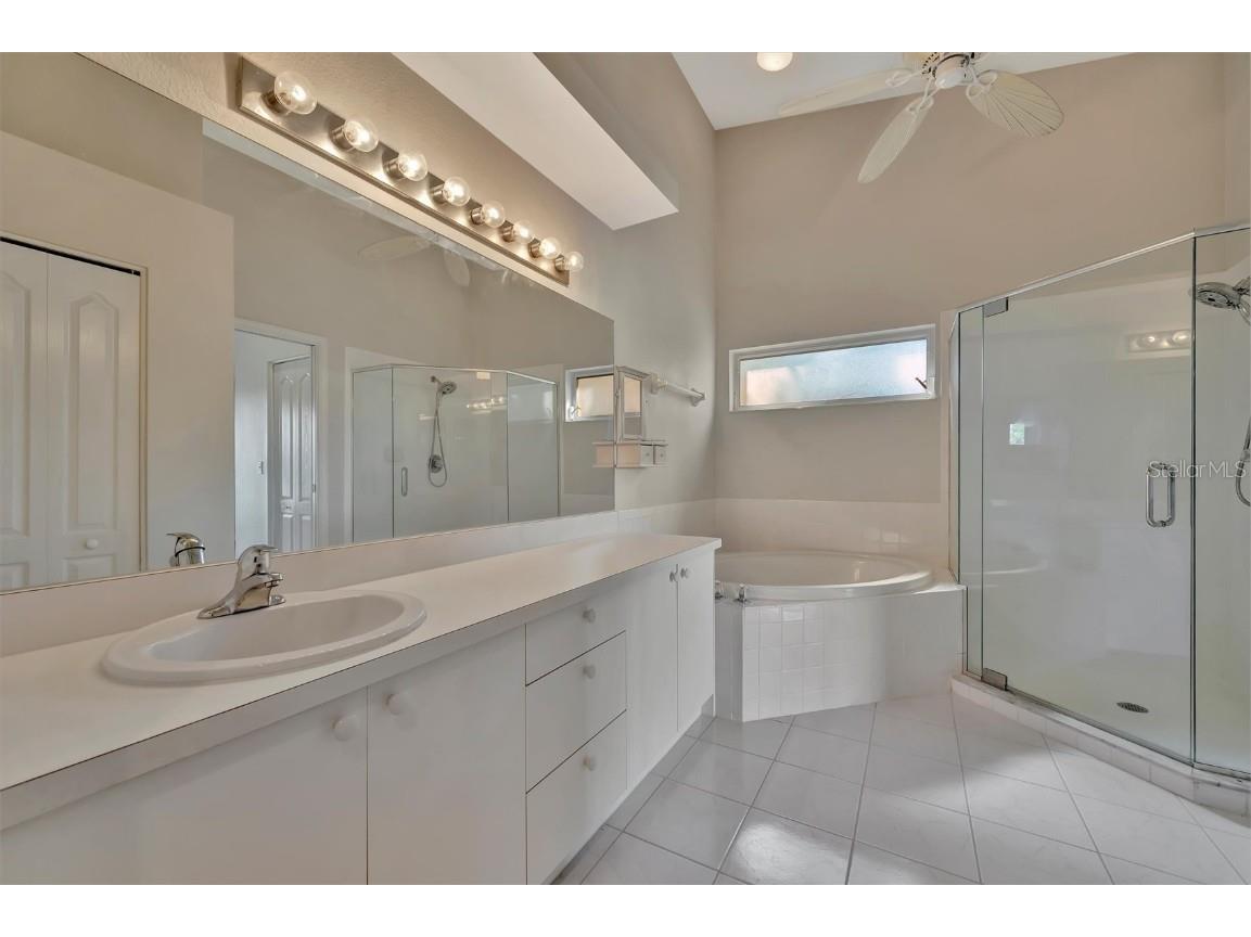 5240 Hyland Hills Avenue #1421 Sarasota FL 34241 A4668576 image22