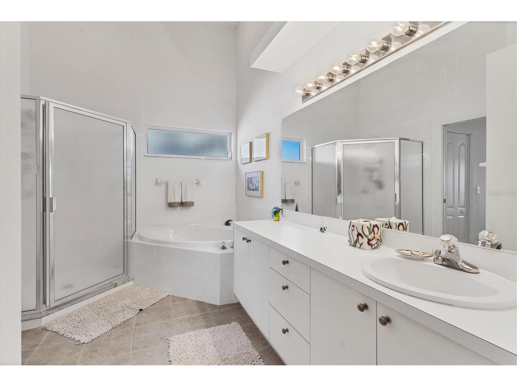 5240 Hyland Hills Avenue #1426 Sarasota FL 34241 A4668470 image32