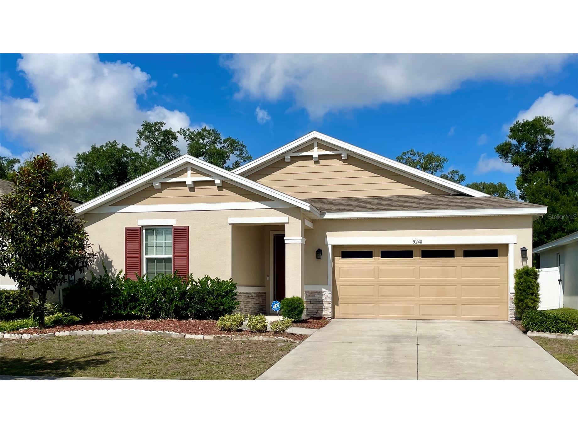 5240 Meadow Song Drive Okahumpka FL 34762 O6408893 image2