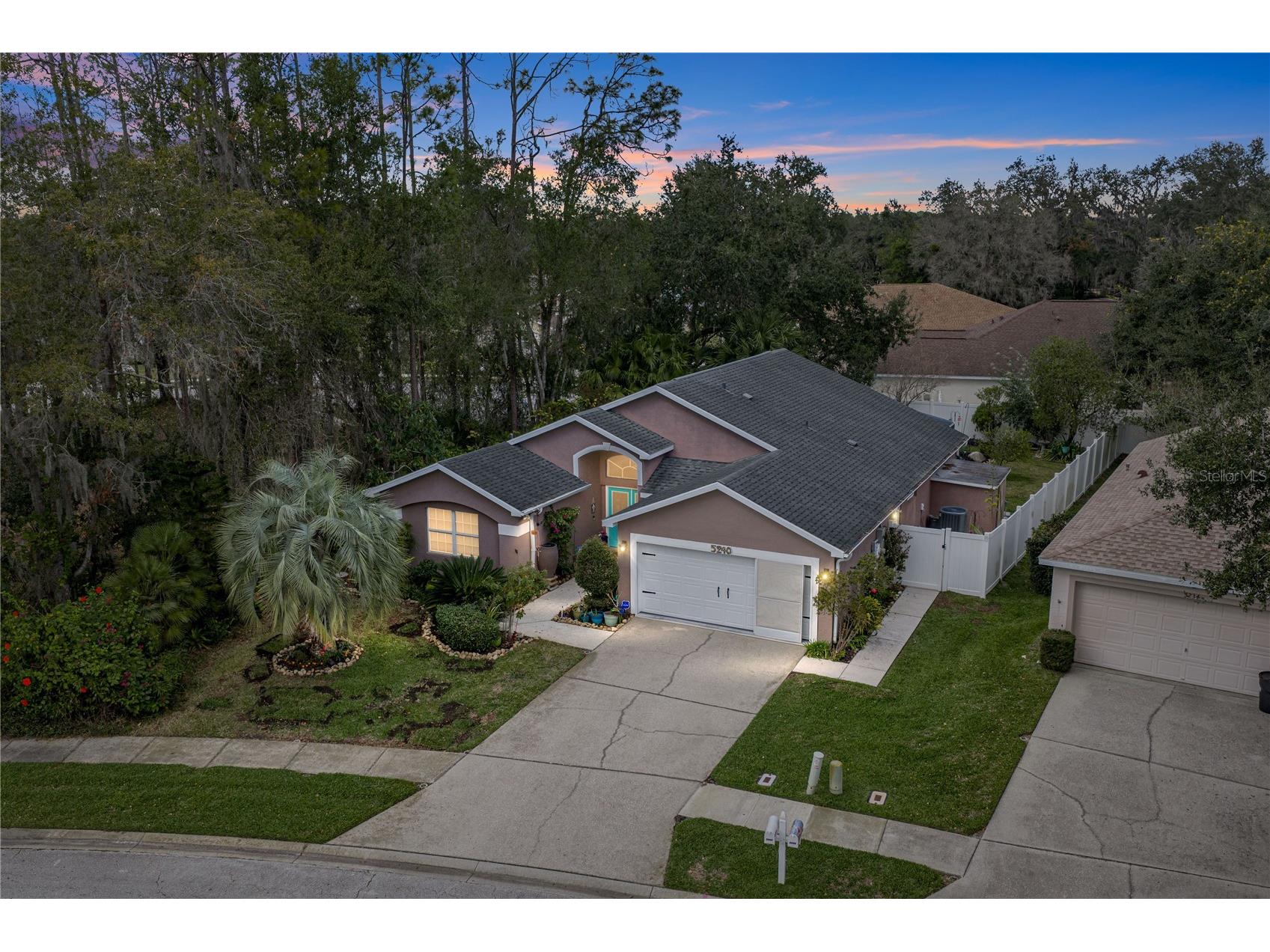 5240 New Brittany Lane Zephyrhills FL 33541 TB8462475 image1
