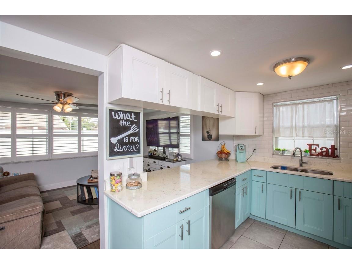 5240 School Road New Port Richey FL 34653 W7879448 image11