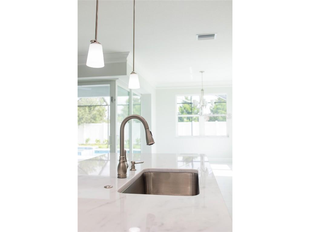 5240 Willow Lake Court Sarasota FL 34233 D6137966 image11