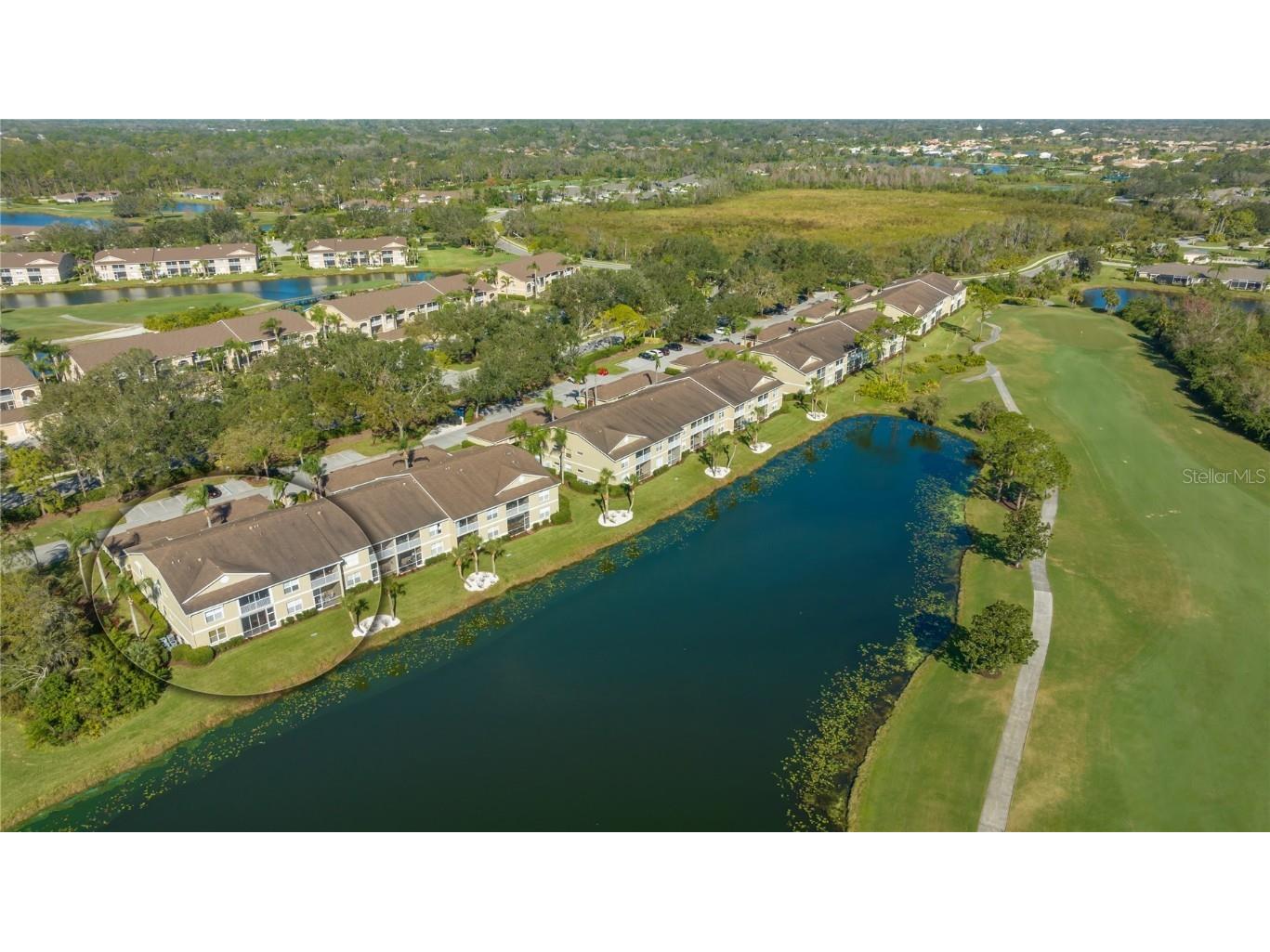 5241 Mahogany Run Avenue #425 Sarasota FL 34241 A4662632 image1