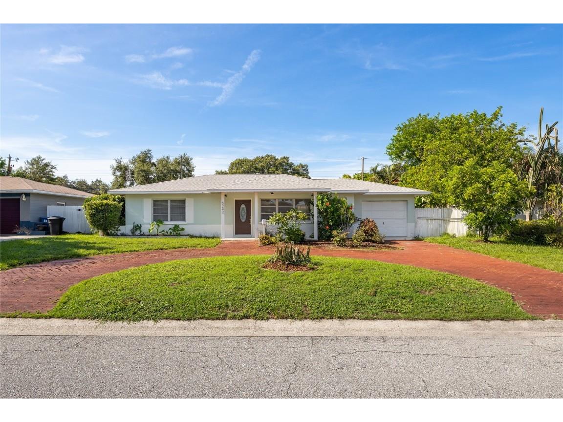 5242 36th Avenue N Saint Petersburg FL 33710 U8252004 image1