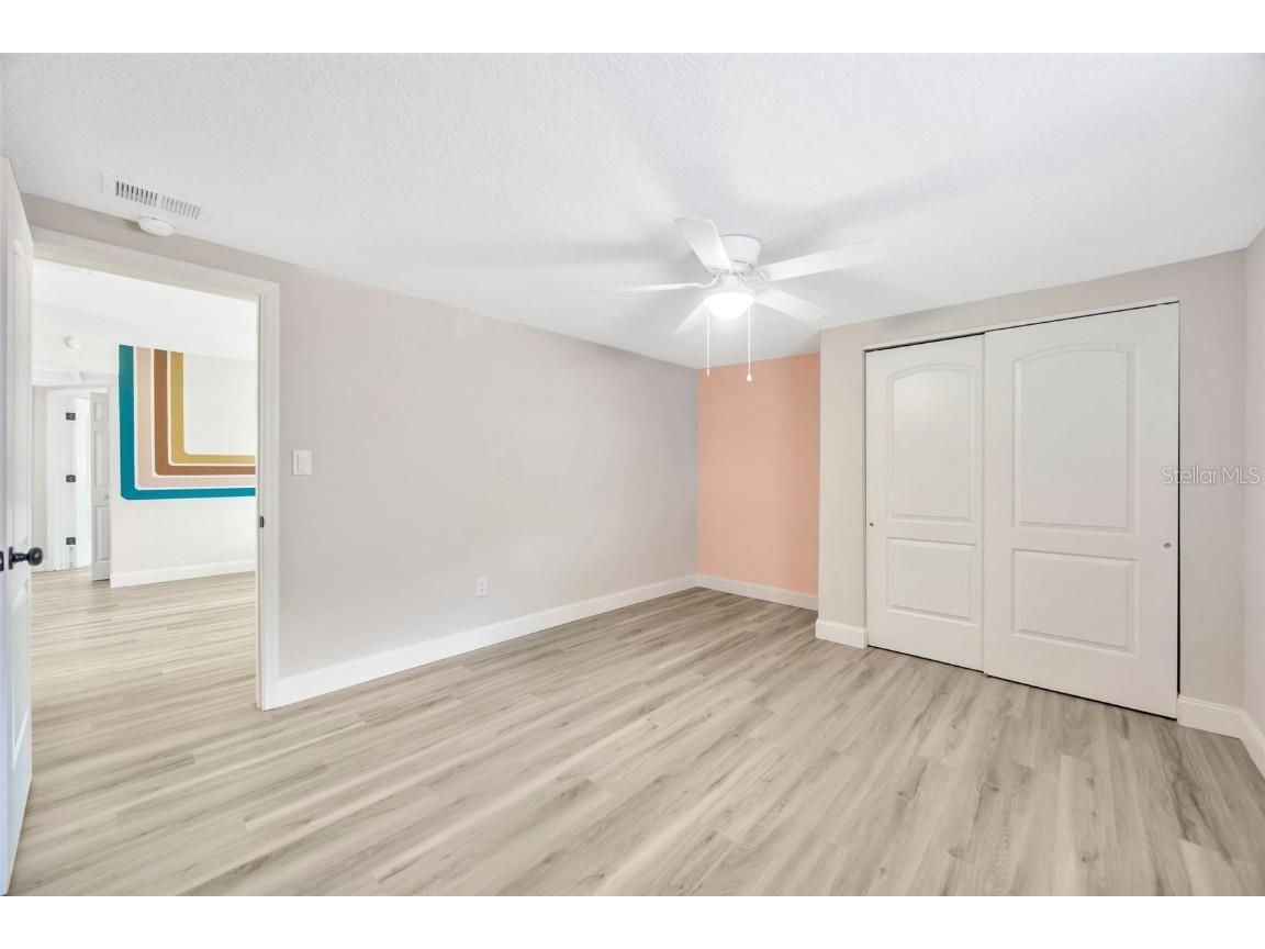 5242 45th Avenue N Saint Petersburg FL 33709 TB8421119 image17