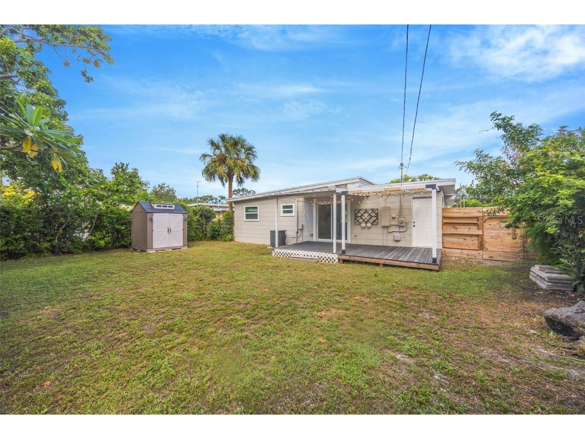 5242 45th Avenue N Saint Petersburg FL 33709 TB8421119 image24