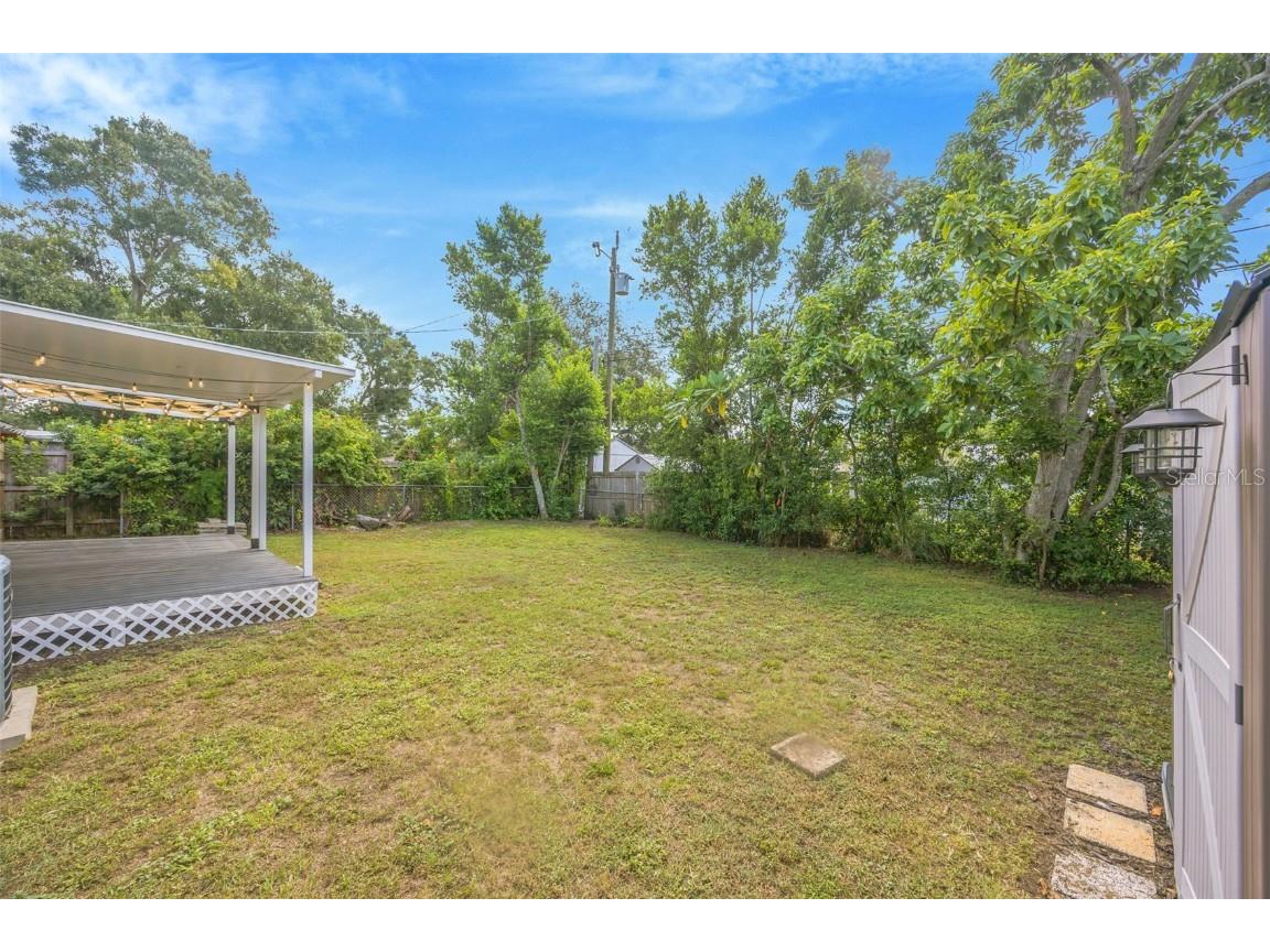 5242 45th Avenue N Saint Petersburg FL 33709 TB8421119 image25