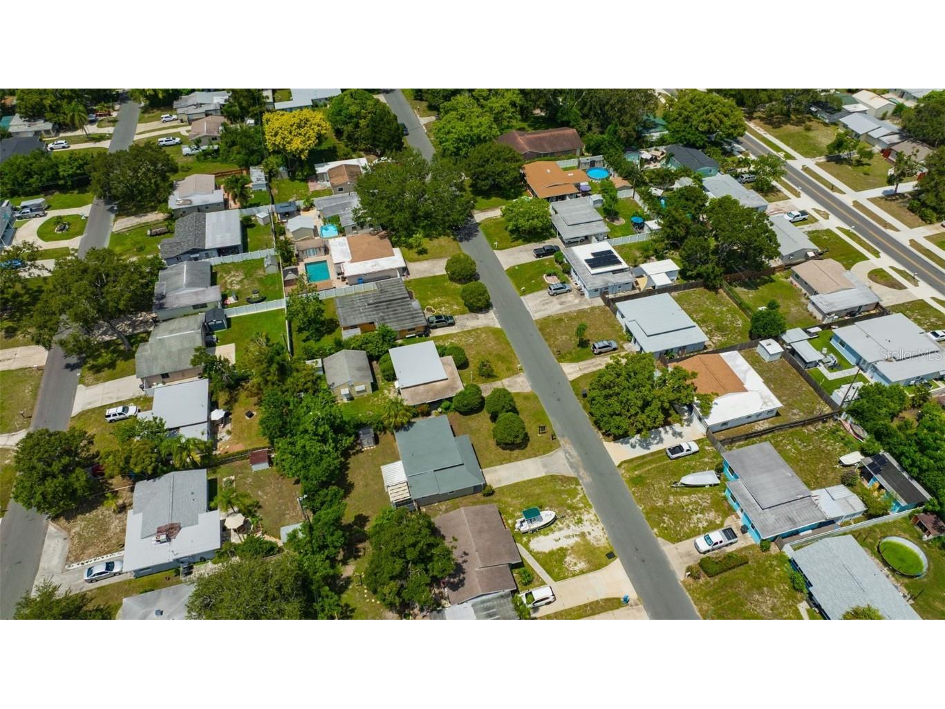 5242 45th Avenue N Saint Petersburg FL 33709 TB8421119 image32