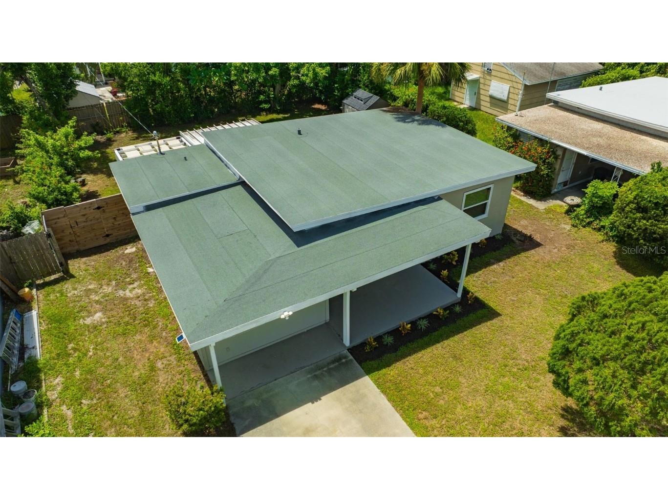 5242 45th Avenue N Saint Petersburg FL 33709 TB8421119 image37