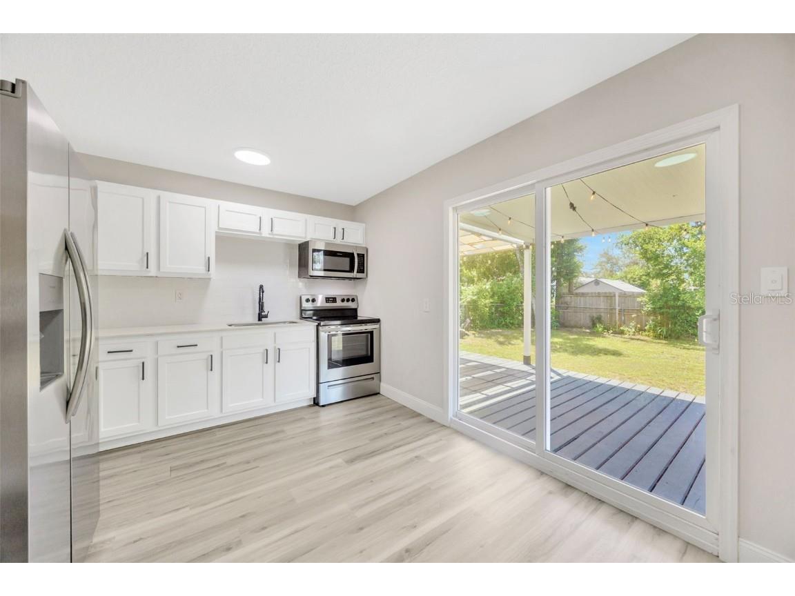 5242 45th Avenue N Saint Petersburg FL 33709 TB8421119 image5