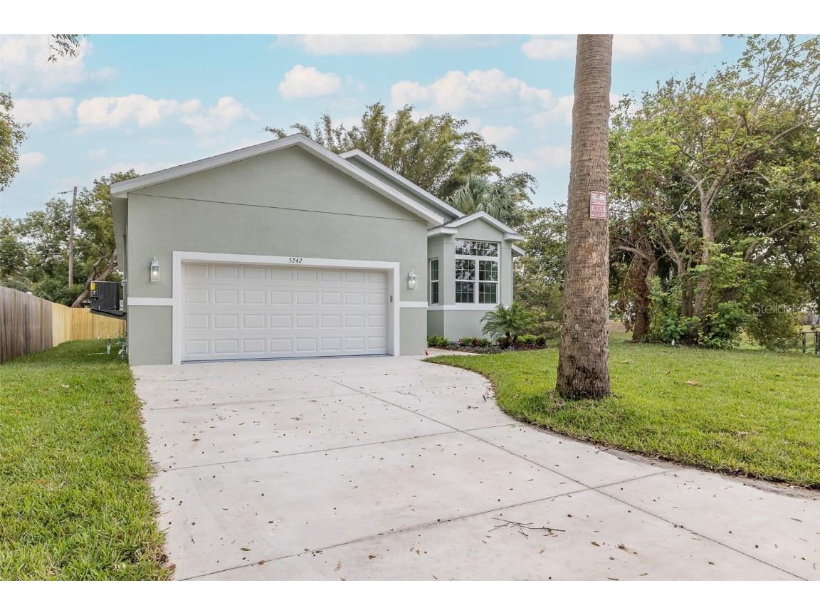 5242 Bougenville Drive New Port Richey FL 34652 W7865703 image1