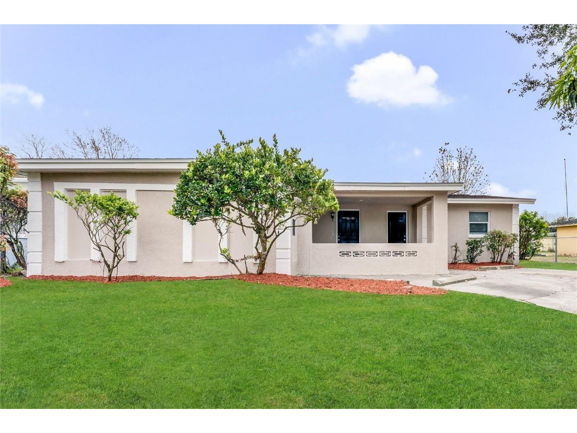 5242 Lanette Street Orlando FL 32811 O6154126 image1