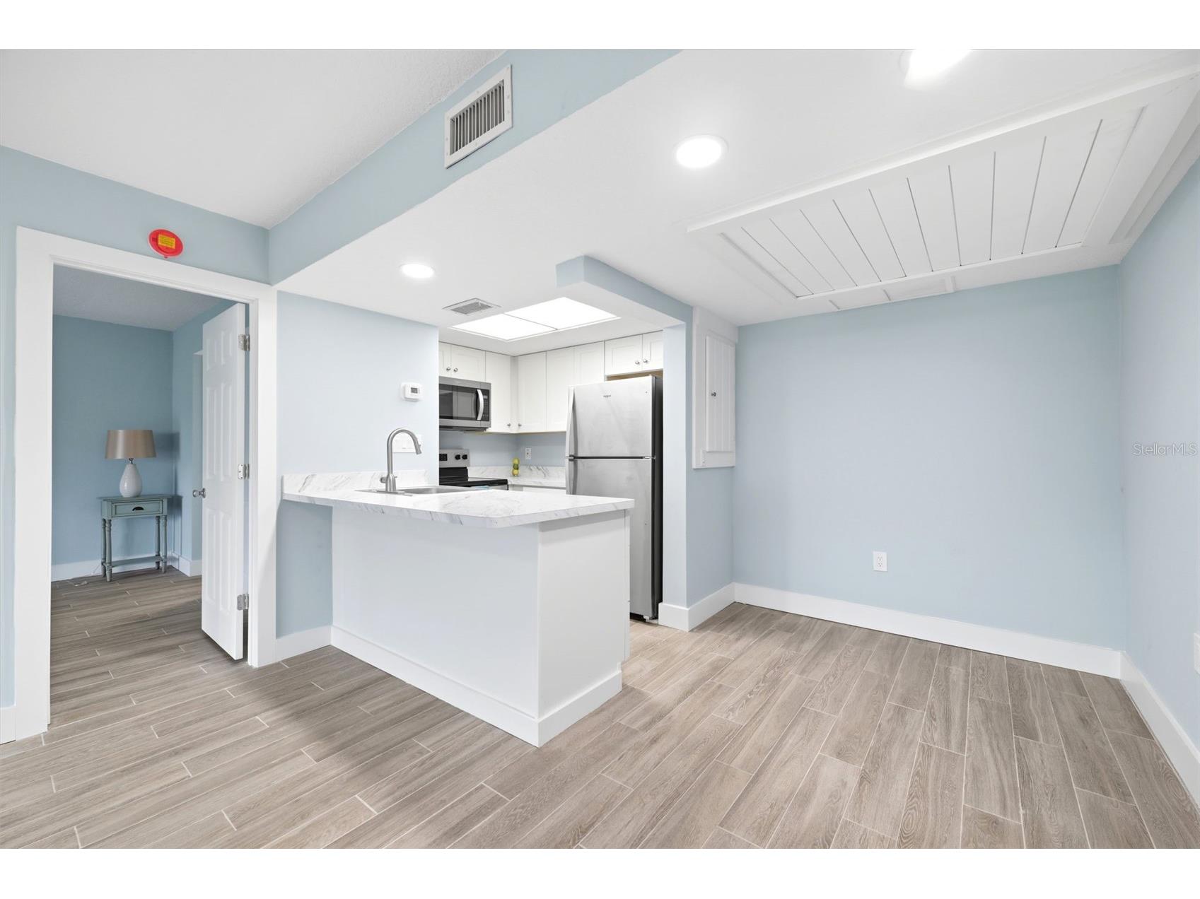 5242 Opal Lane #104 New Port Richey FL 34652 W7887268 image8
