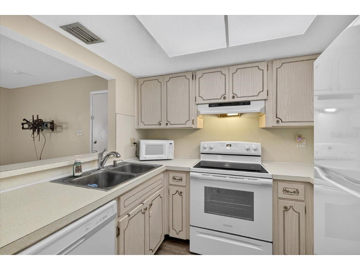 5242 Opal Lane #207 New Port Richey FL 34652 W7879556 image5