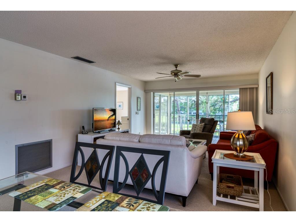 5242 Wedgewood Lane #62 Sarasota FL 34235 A4669985 image6