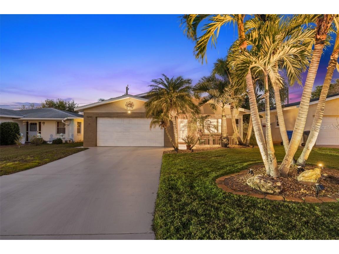 5243 21st Avenue N Saint Petersburg FL 33710 U8230143 image1